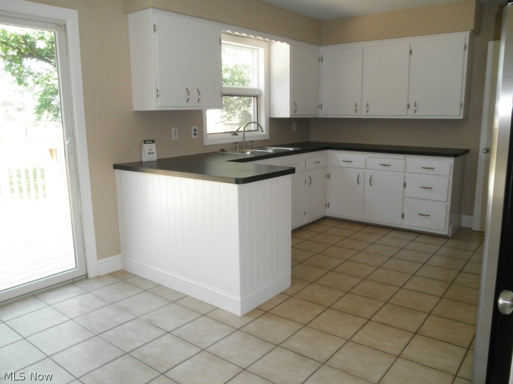782 Edgewood Road Cleveland, OH 44143 - Photo 1 of 11 Gallery Image 1