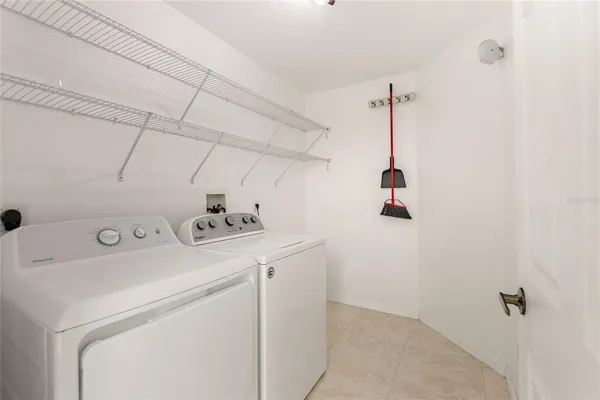 $2,900 | 6619 Imperial Oak Lane, Orlando, FL 32819