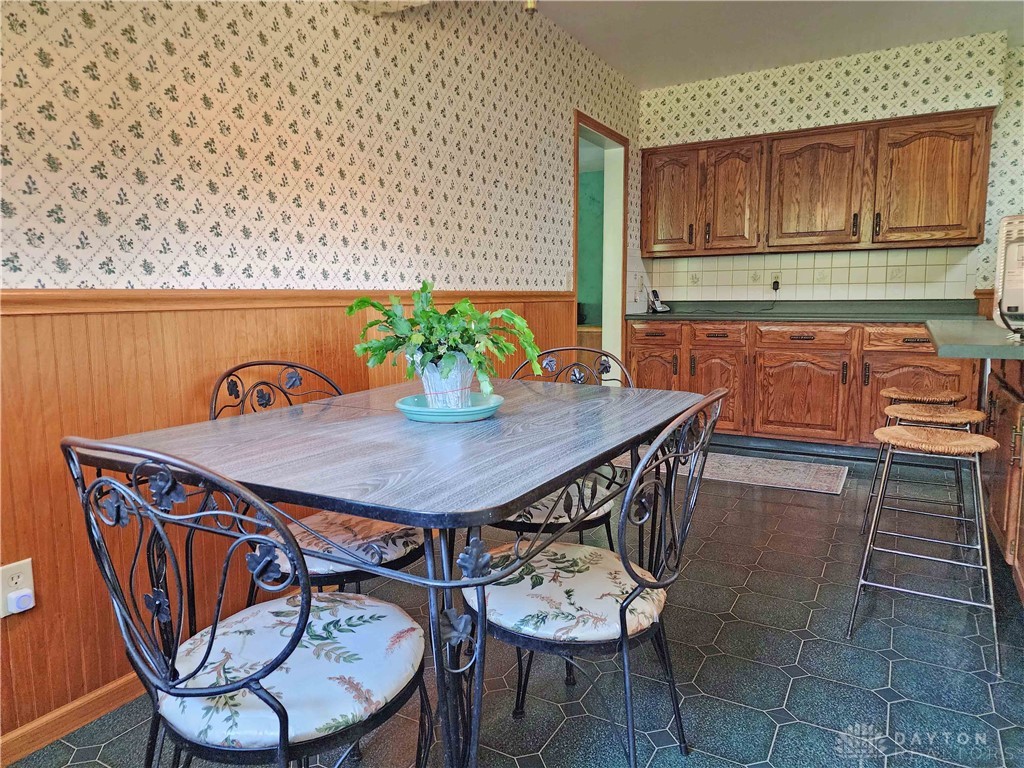 851 East County Line Road Springfield, OH 45502 - Photo 12 of 68