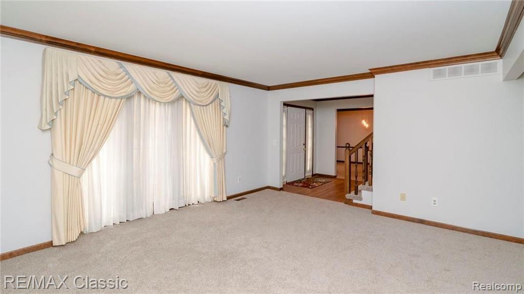 688 Sunlight Drive Rochester Hills, MI 48309 - Photo 10 of 63