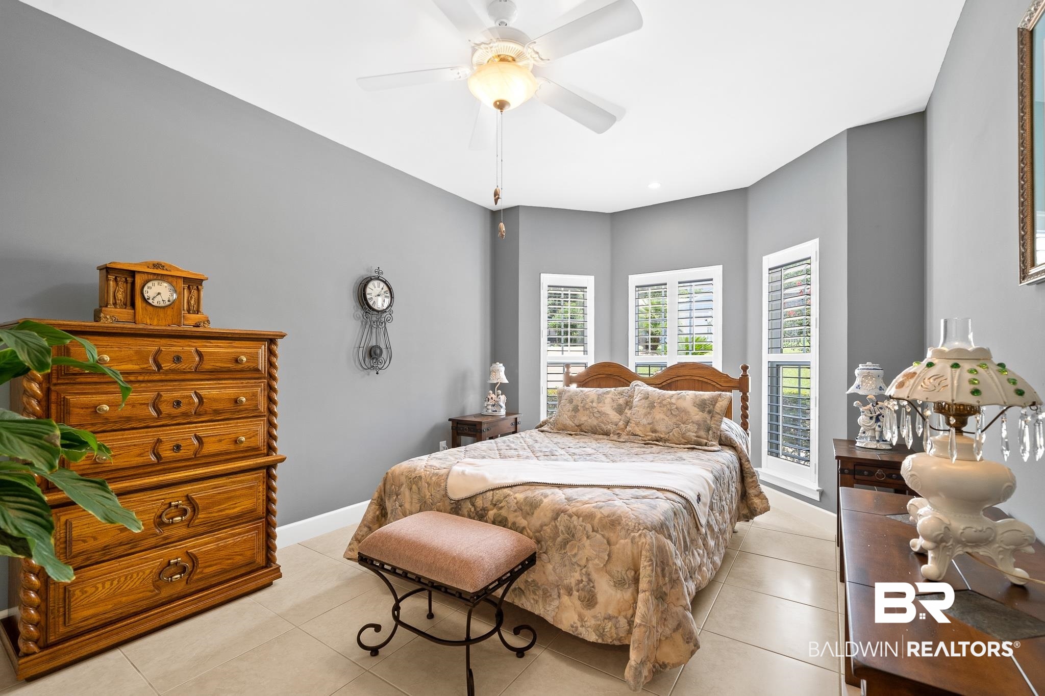 26664 Harbor Ridge Drive Orange Beach, AL 36561 - Photo 21 of 38 Guest Bedroom