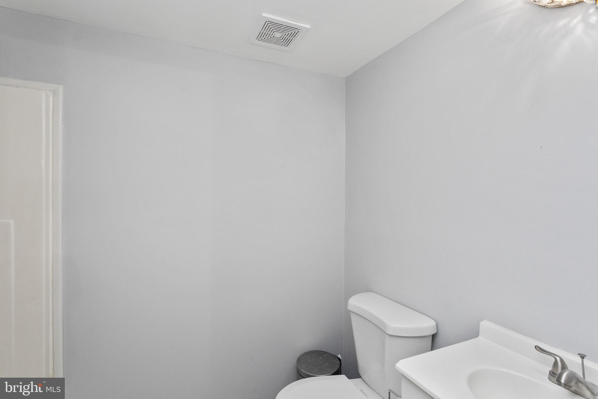 14622 Sandy Ridge Road Silver Spring, MD 20905 - Photo 14 of 34 Gallery Image 14