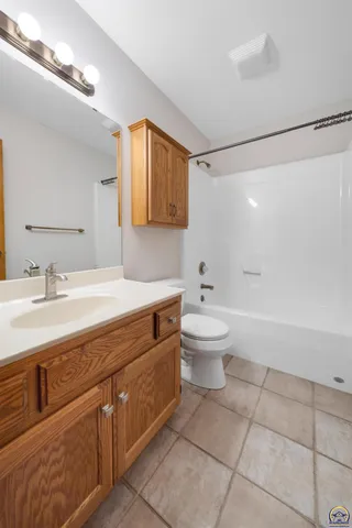 $375,000 | 7929 Southwest 28th Street, Topeka, KS 66614