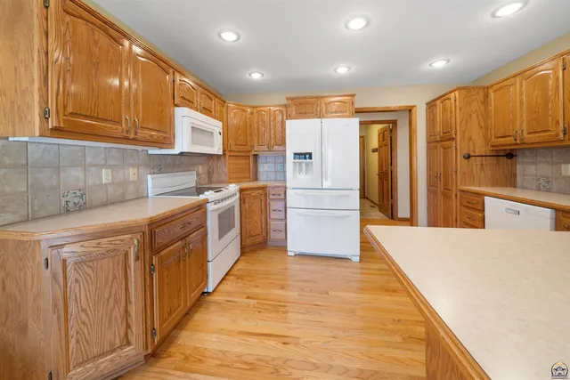 $375,000 | 7929 Southwest 28th Street, Topeka, KS 66614