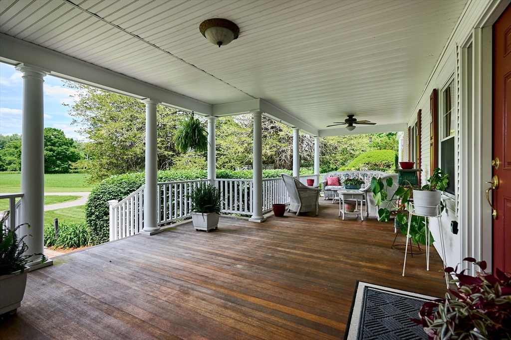 120 Hockanum Road Hadley, MA 01035 - Photo 4 of 40