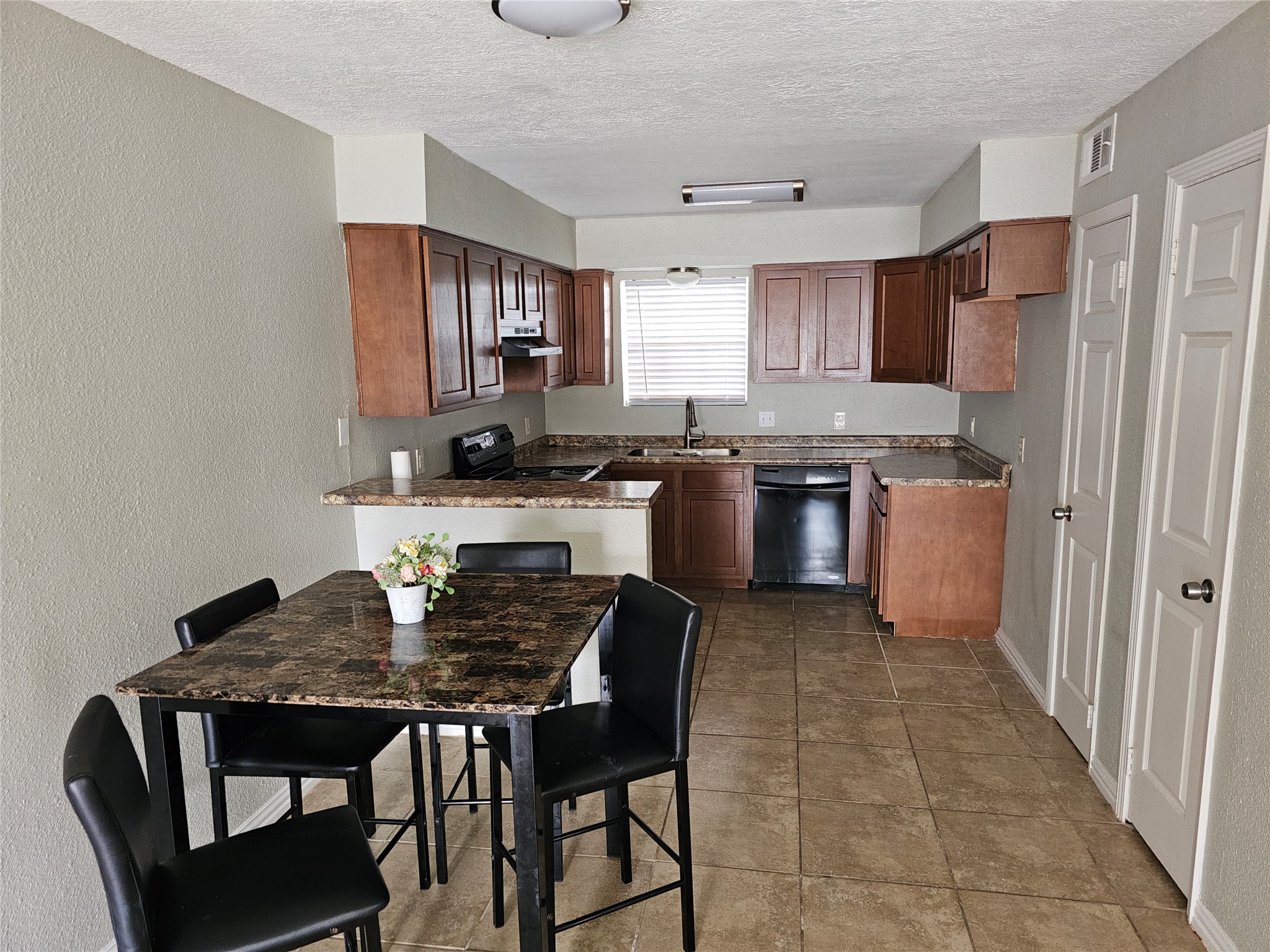 1502 Oleander, Unit A La Marque, TX 77568 - Photo 4 of 13