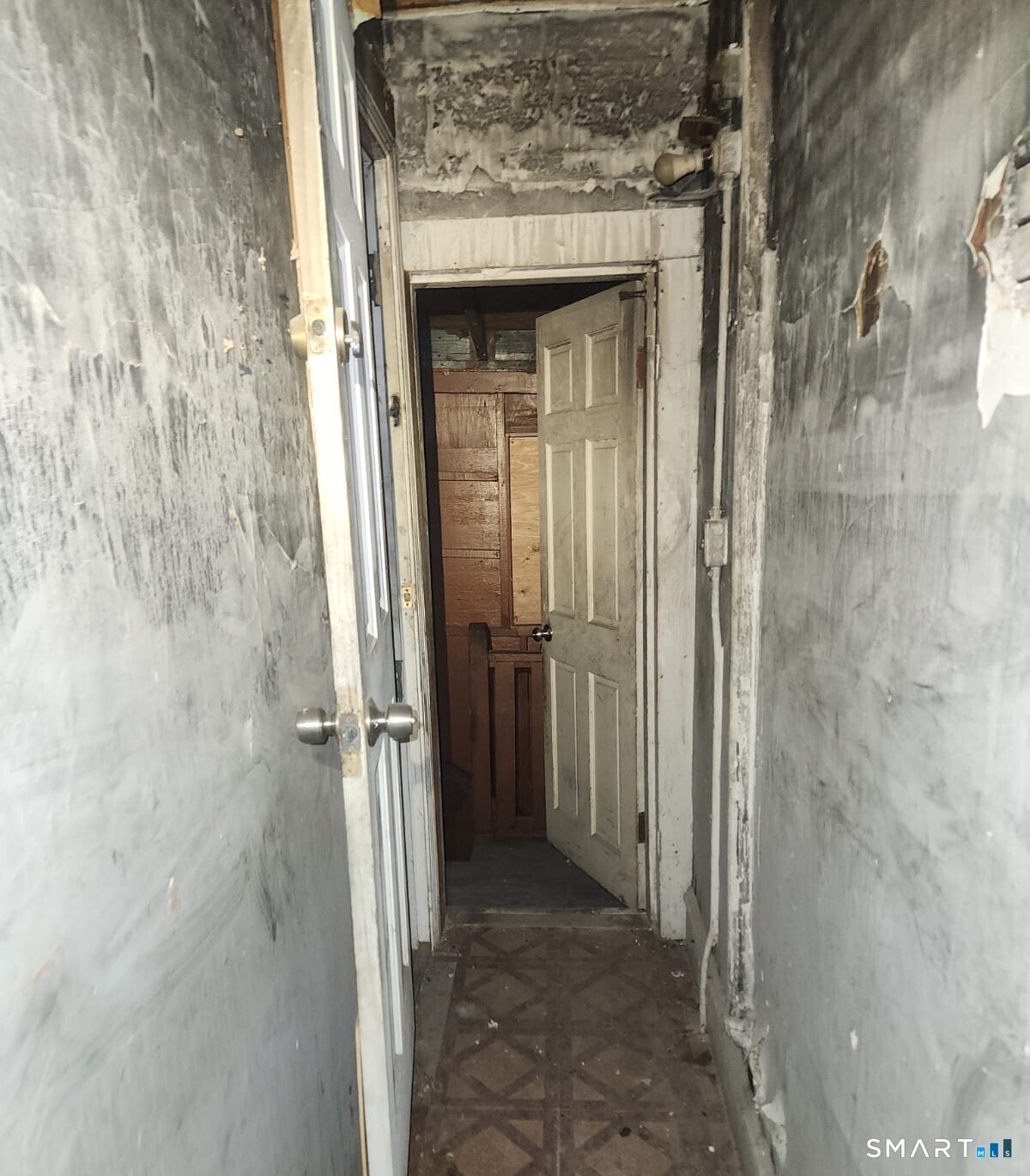 4 George Street Hartford, CT 06114 - Photo 18 of 35