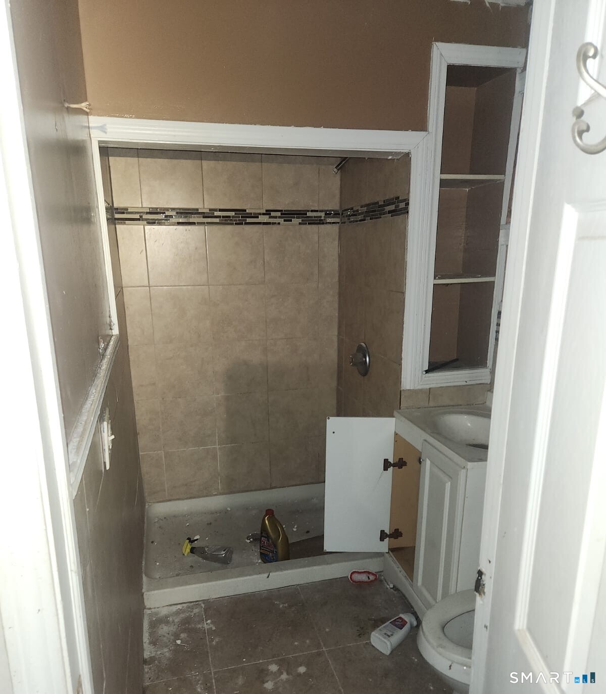 4 George Street Hartford, CT 06114 - Photo 25 of 35