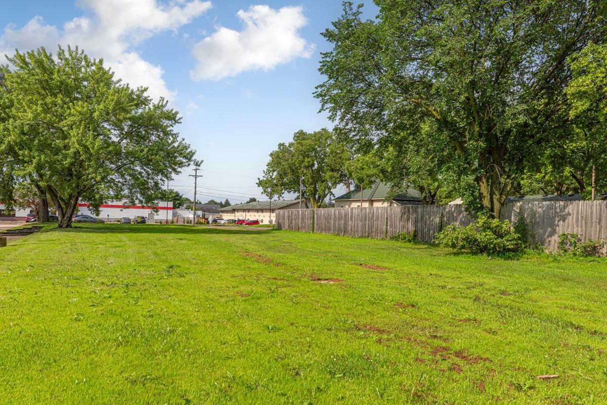 1425 4th Street Northwest Faribault, MN 55021 - Photo 2 of 6