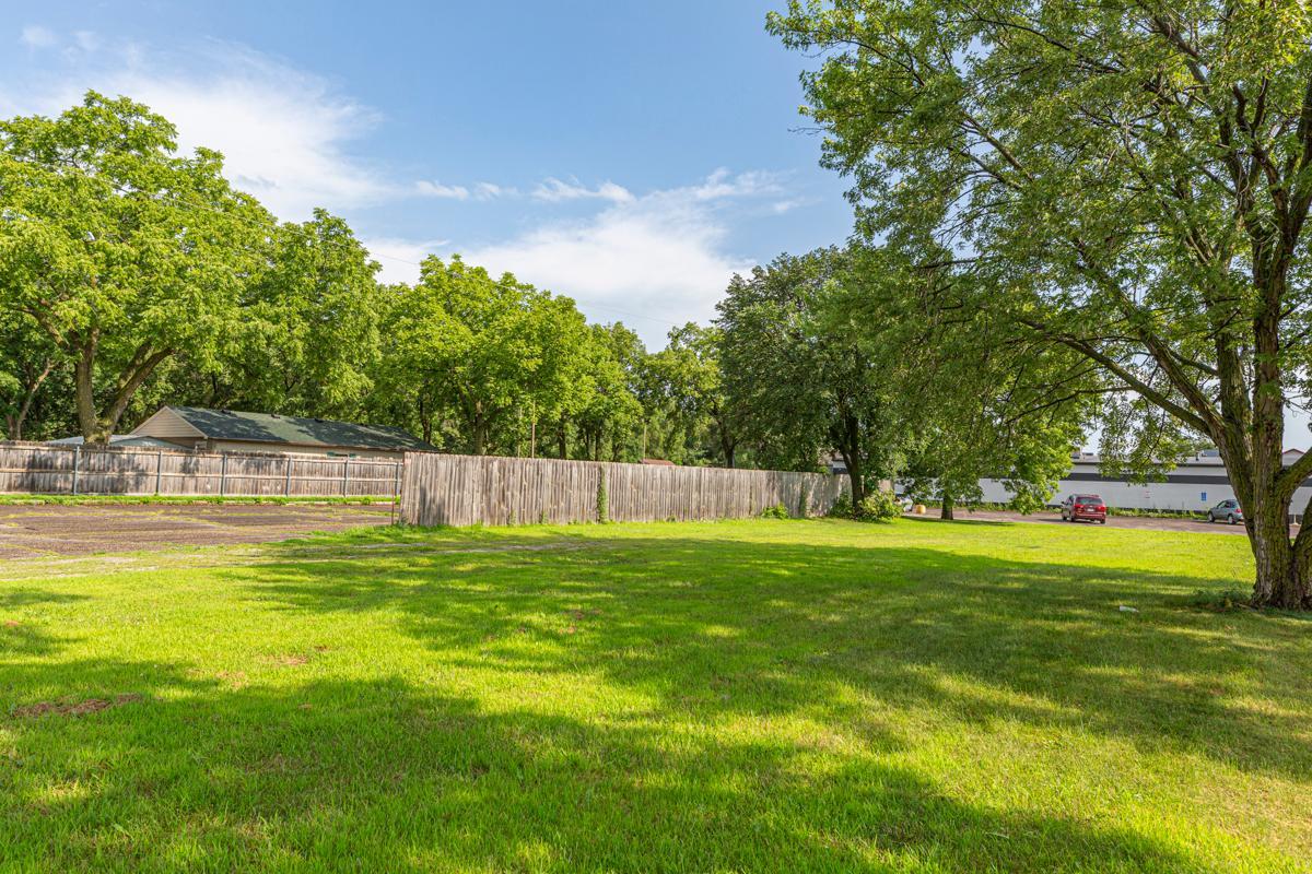 1425 4th Street Northwest Faribault, MN 55021 - Photo 3 of 6