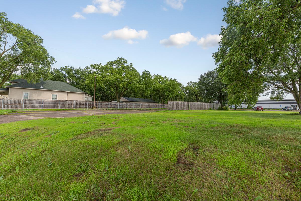 1425 4th Street Northwest Faribault, MN 55021 - Photo 4 of 6