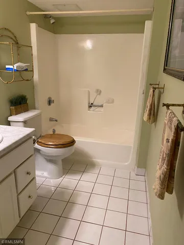 $72,000 | 1181 Edgcumbe Road, Unit 1007, St. Paul, MN 55105