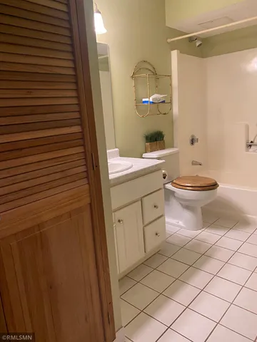 $72,000 | 1181 Edgcumbe Road, Unit 1007, St. Paul, MN 55105