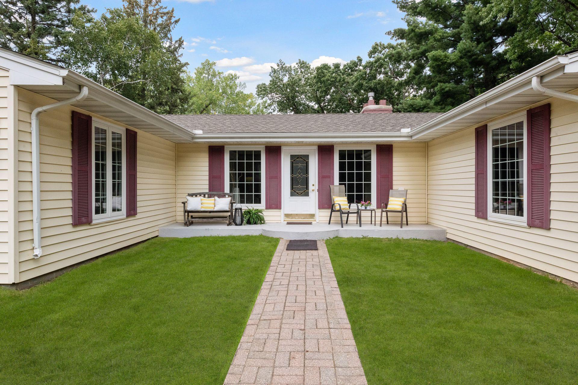 14208 Orchard Road Minnetonka, MN 55345 - Photo 2 of 11