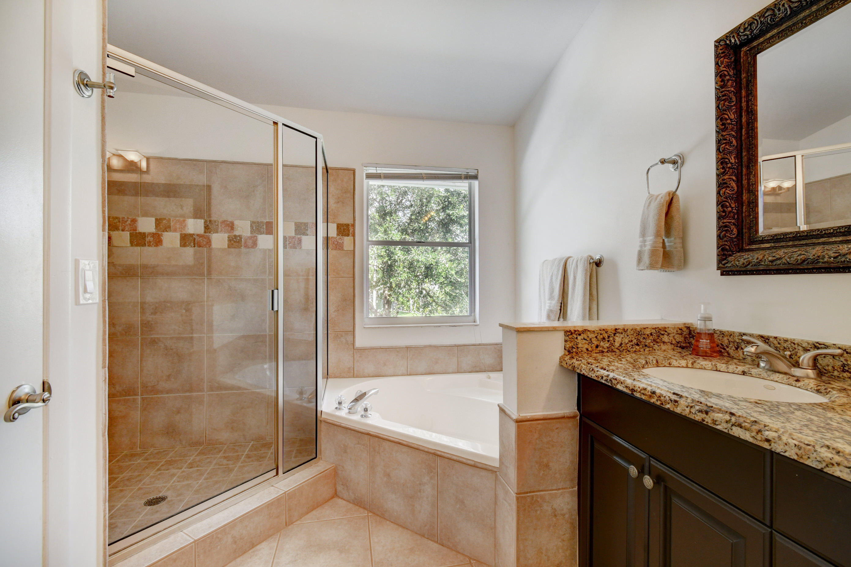 6061 Old Court Road, Unit 207 Boca Raton, FL 33433 - Photo 20 of 35 Master Bathroom