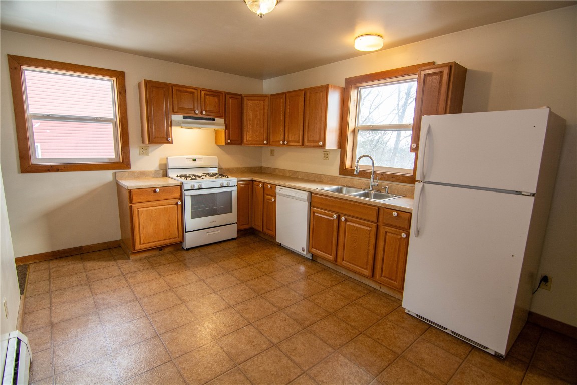 58 Savitch Road Binghamton, NY 13901 - Photo 5 of 19