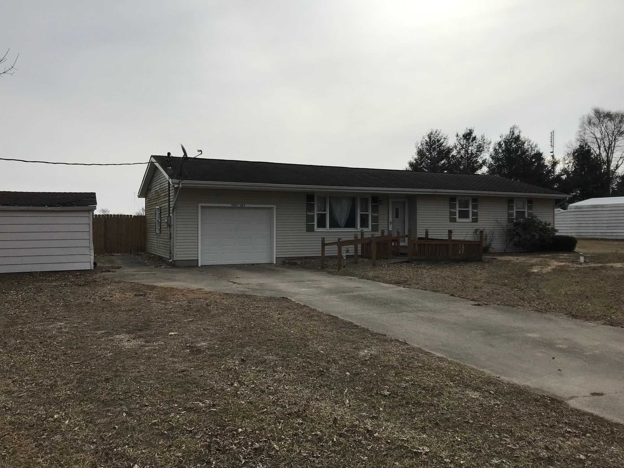 4189 North 750 West Rochester, IN 46975 - Photo 1 of 13