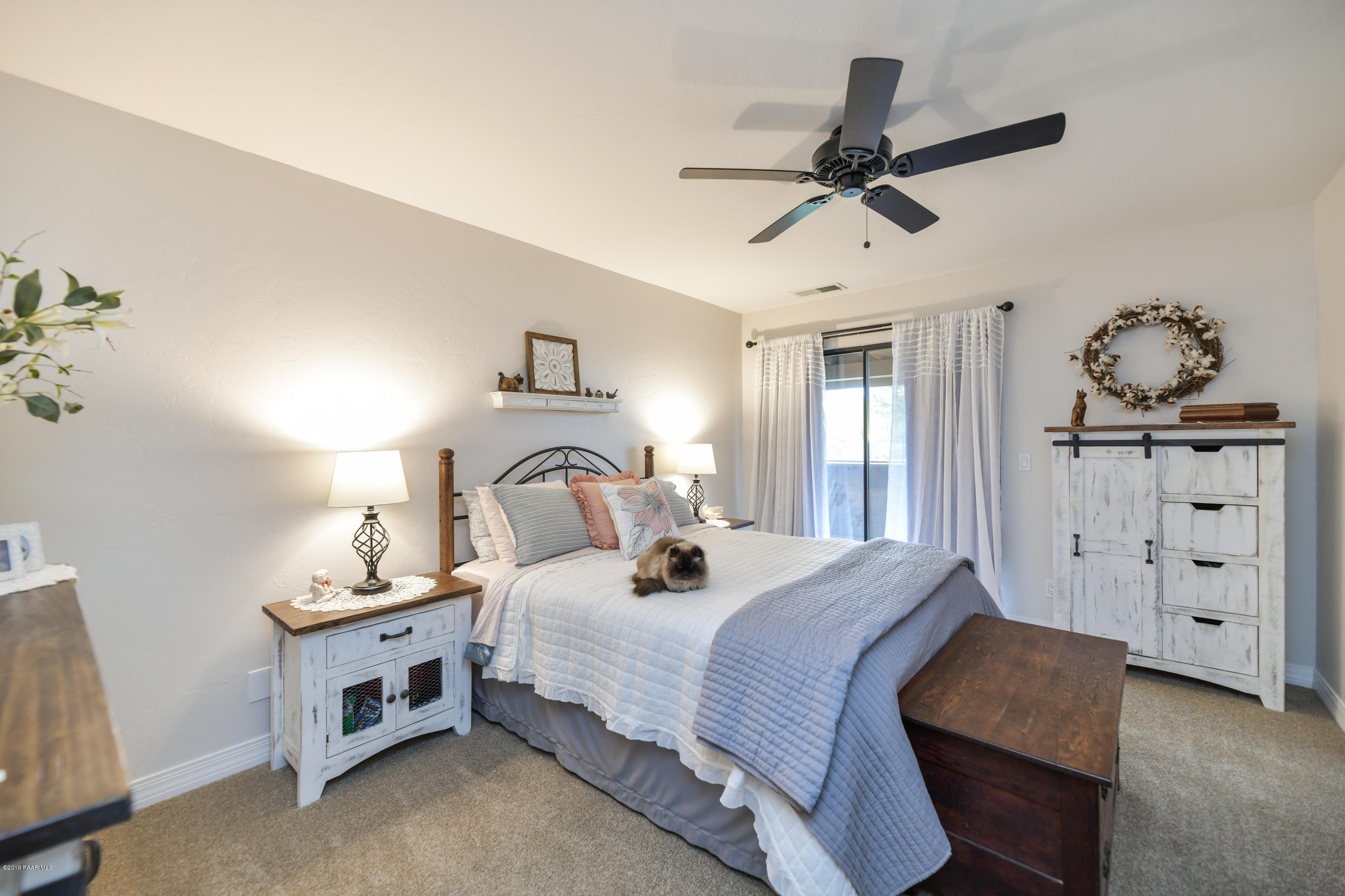 920 Old Stage Road Prescott, AZ 86303 - Photo 14 of 27 Master bedroom w/access to patio