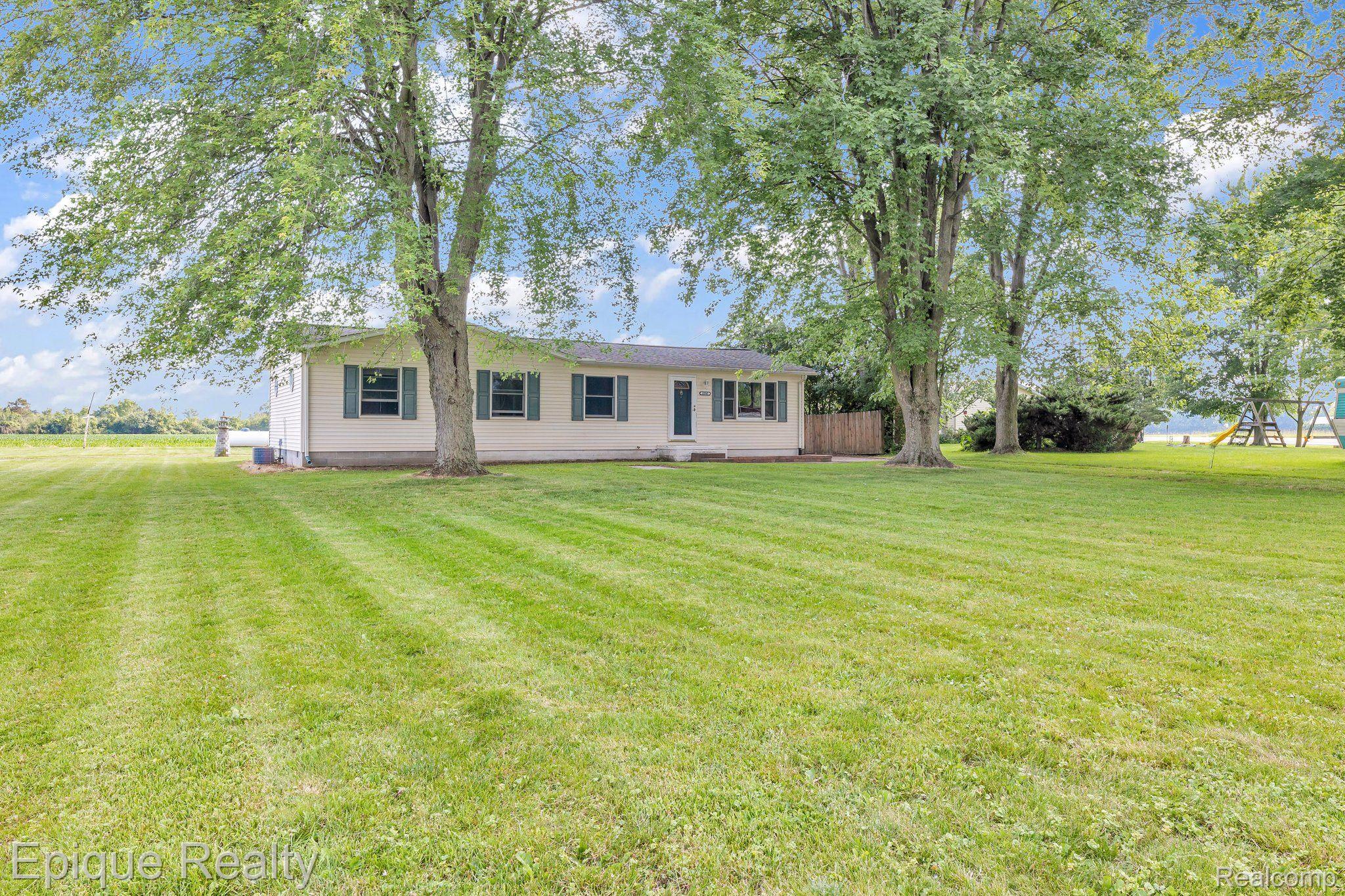 11545 Speaker Road Yale, MI 48097 - Photo 2 of 22 Gallery Image 2