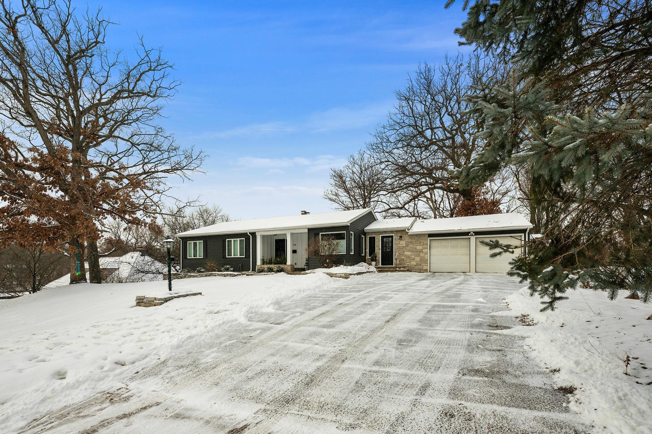 115 Ardmore Drive Golden Valley, MN 55422 - Photo 8 of 41