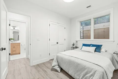 $3,285,000 | 8 Oakdale Avenue, Wellesley, MA 02482