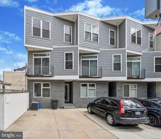 $450,000 | 635 North 13th Street, Unit A, Philadelphia, PA 19123