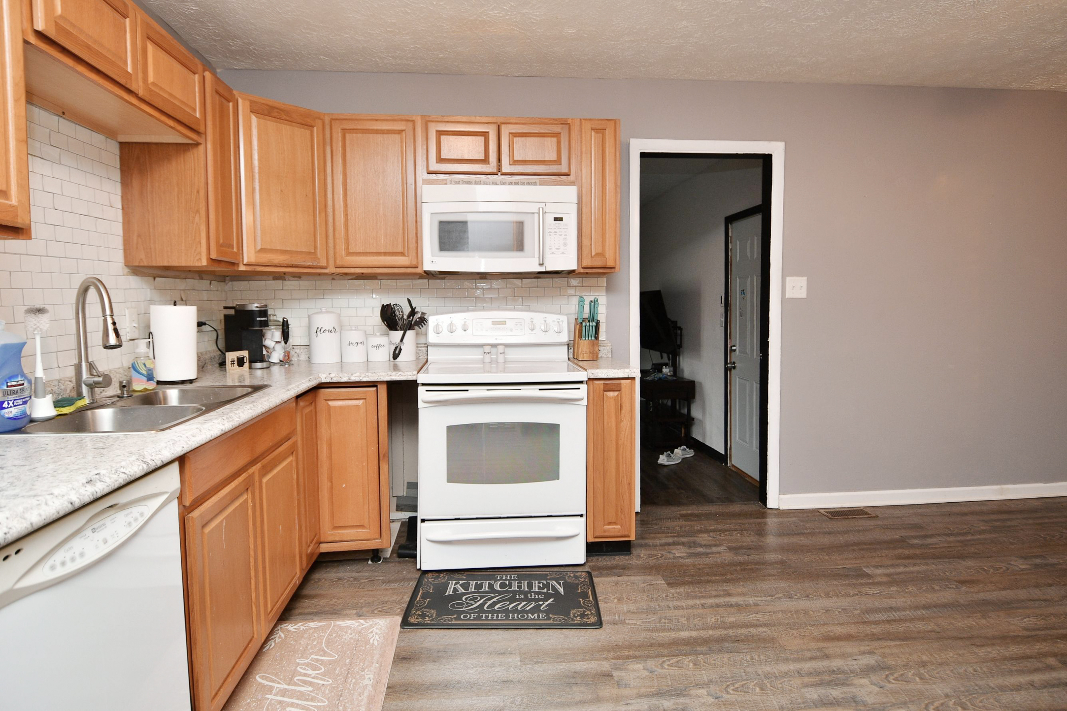 8635 Flynn Road Indianapolis, IN 46113 - Photo 12 of 47