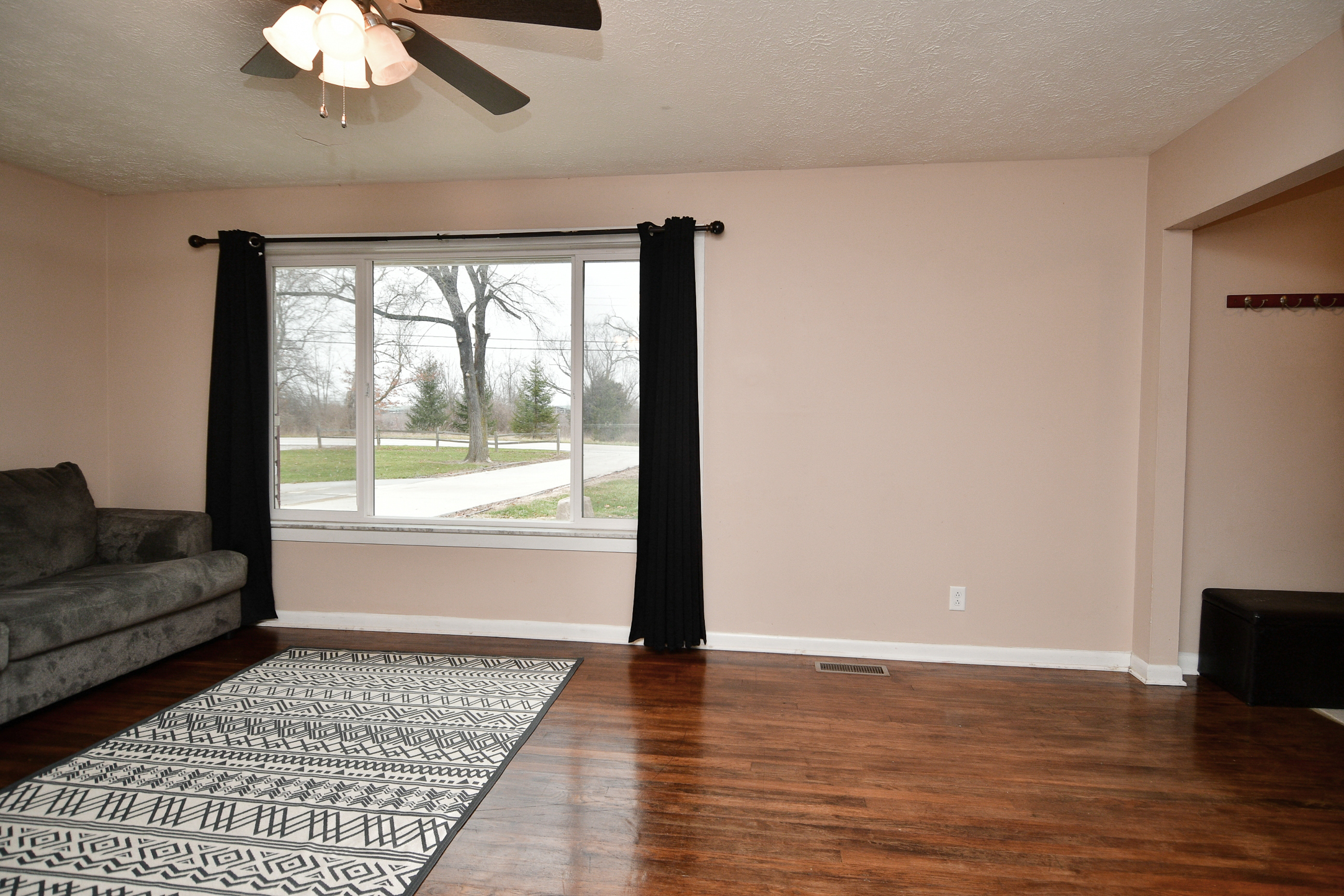 8635 Flynn Road Indianapolis, IN 46113 - Photo 7 of 47
