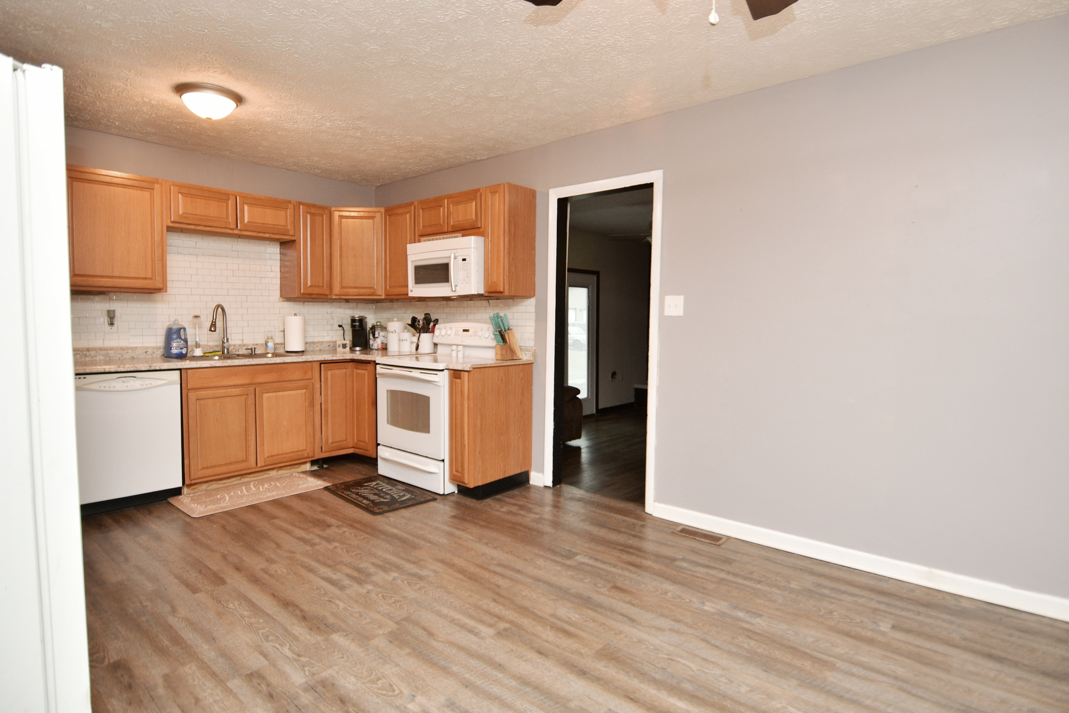 8635 Flynn Road Indianapolis, IN 46113 - Photo 10 of 47