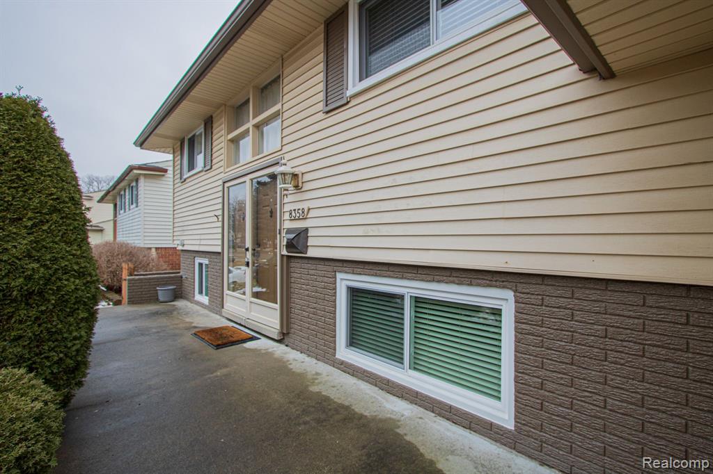 8358 Smethwick Road Sterling Heights, MI 48312 - Photo 33 of 34 Gallery Image 33