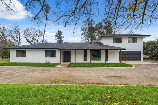 $1,270,000 | 10326 North Fowler Avenue, Clovis, CA 93619