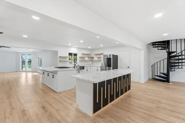 $1,290,000 | 10326 North Fowler Avenue, Clovis, CA 93619