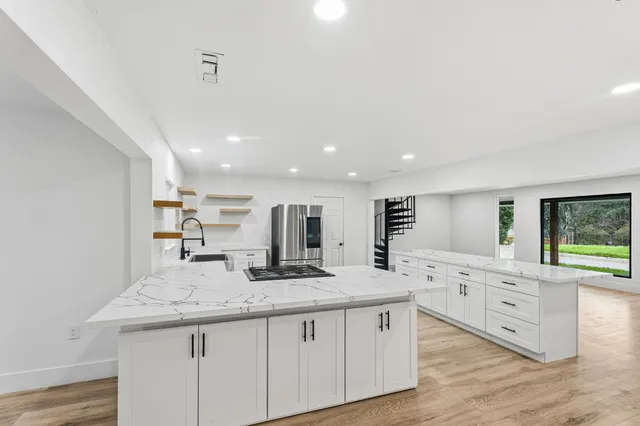 $1,290,000 | 10326 North Fowler Avenue, Clovis, CA 93619