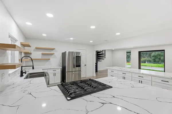 $1,270,000 | 10326 North Fowler Avenue, Clovis, CA 93619