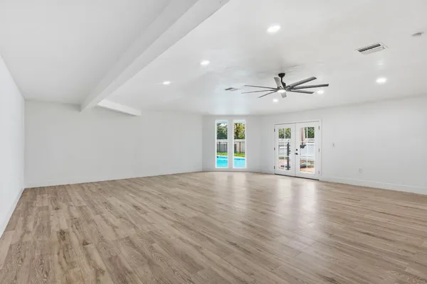 $1,270,000 | 10326 North Fowler Avenue, Clovis, CA 93619