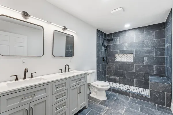 $1,270,000 | 10326 North Fowler Avenue, Clovis, CA 93619