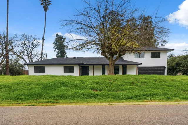 $1,290,000 | 10326 North Fowler Avenue, Clovis, CA 93619