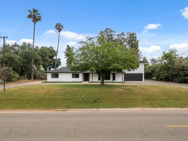 $1,229,000 | 10326 North Fowler Avenue, Clovis, CA 93619