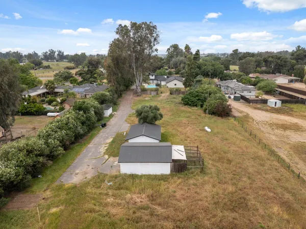 $1,229,000 | 10326 North Fowler Avenue, Clovis, CA 93619