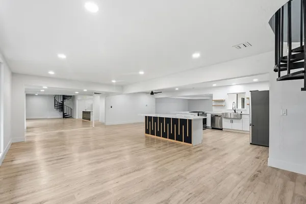 $1,270,000 | 10326 North Fowler Avenue, Clovis, CA 93619