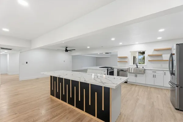 $1,270,000 | 10326 North Fowler Avenue, Clovis, CA 93619