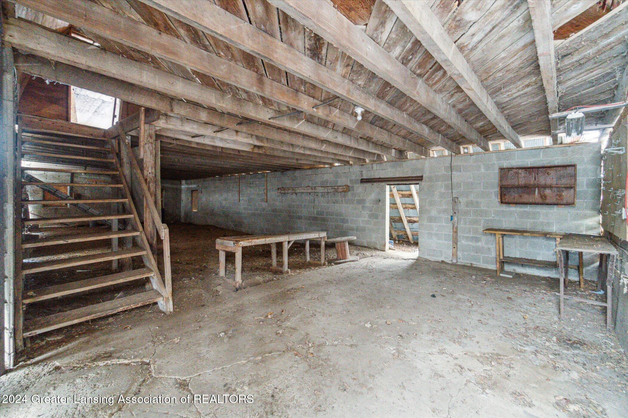 10186 North Shaytown Road Mulliken, MI 48861 - Photo 54 of 70 Inside Barn