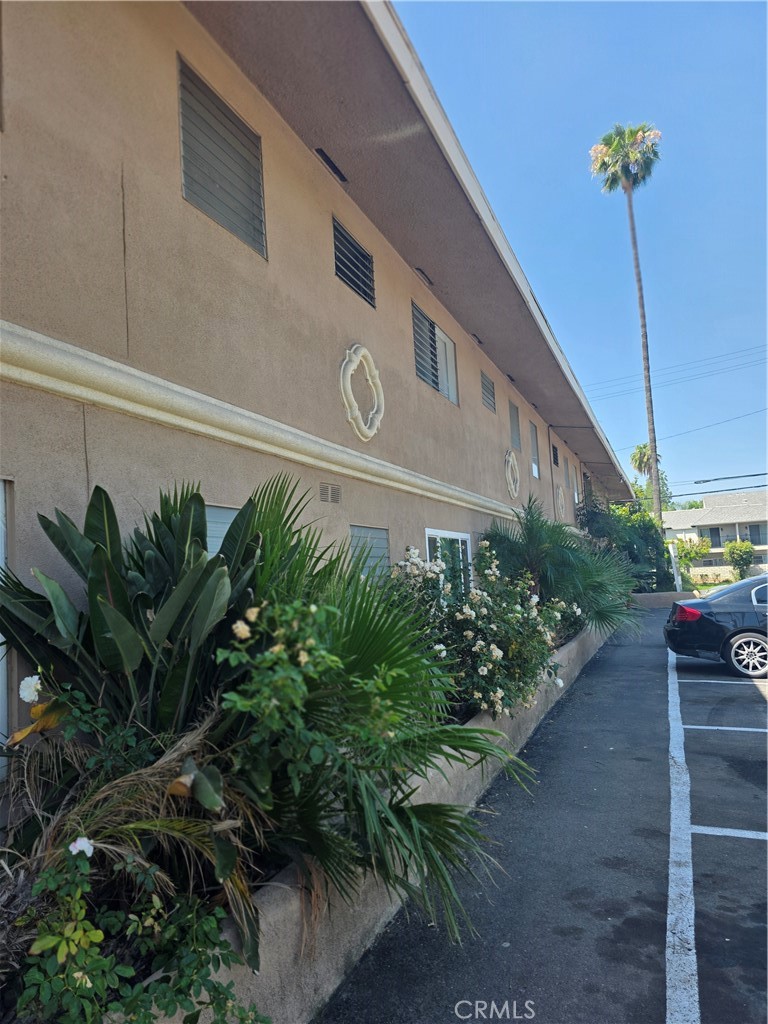 7490 Magnolia Avenue, Unit W Riverside, CA 92504 - Photo 3 of 5