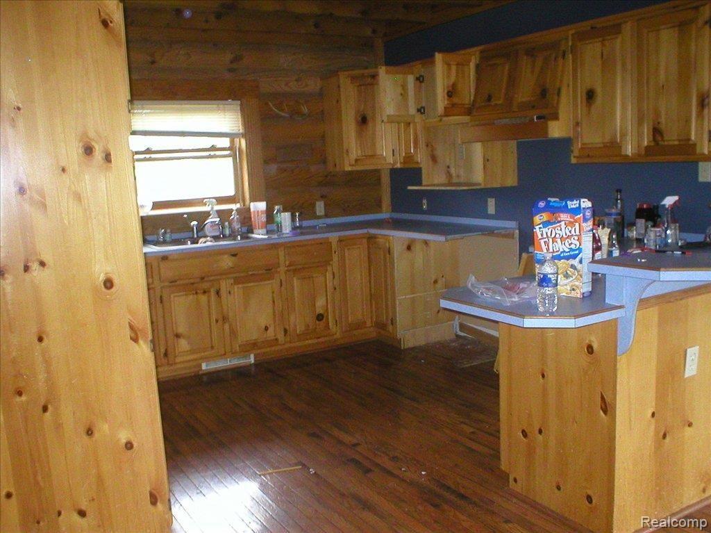 71545 Coon Creek Road Armada, MI 48005 - Photo 9 of 20 P1010040