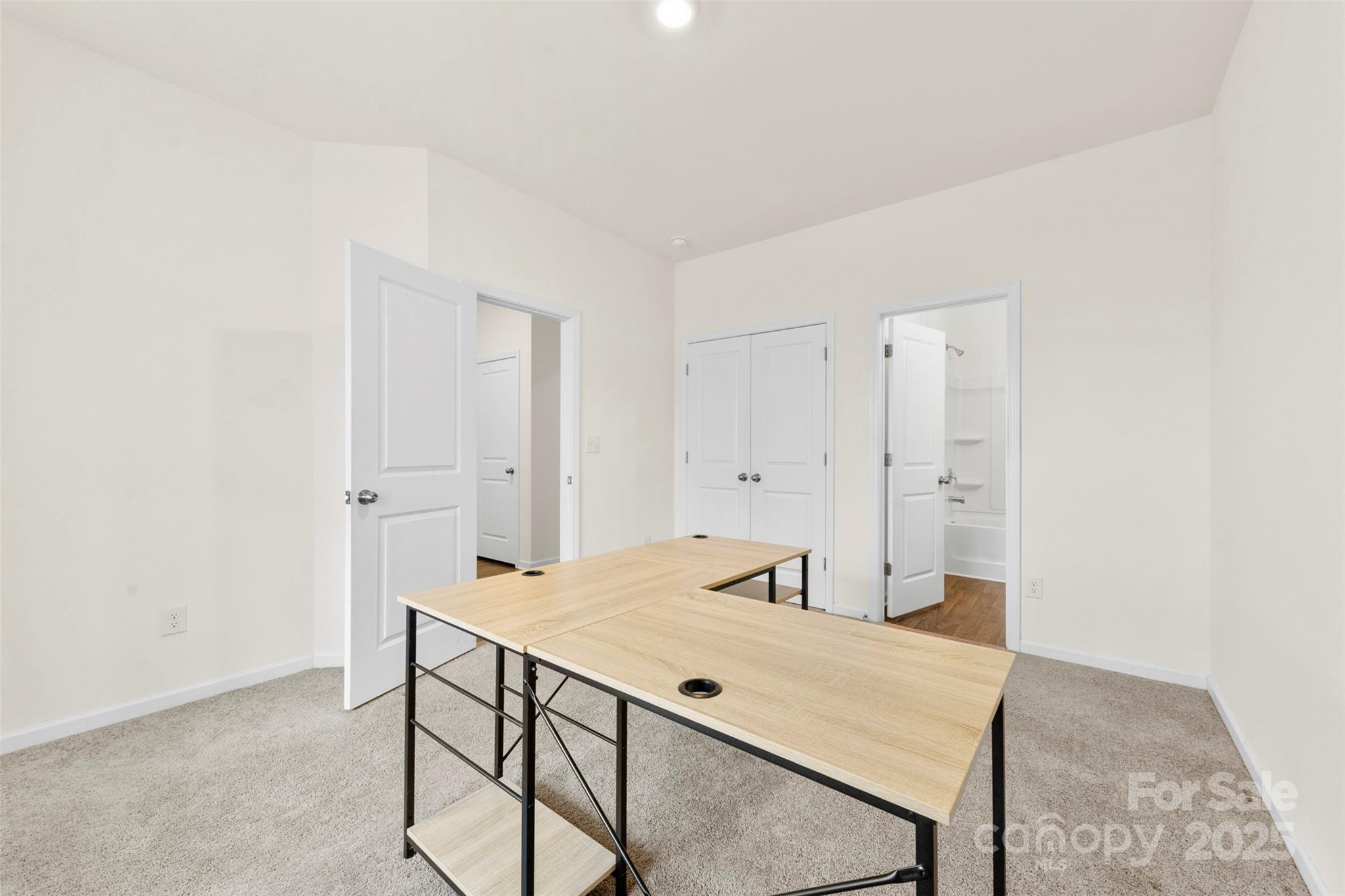 5108 Puclerton Drive Charlotte, NC 28215 - Photo 2 of 20