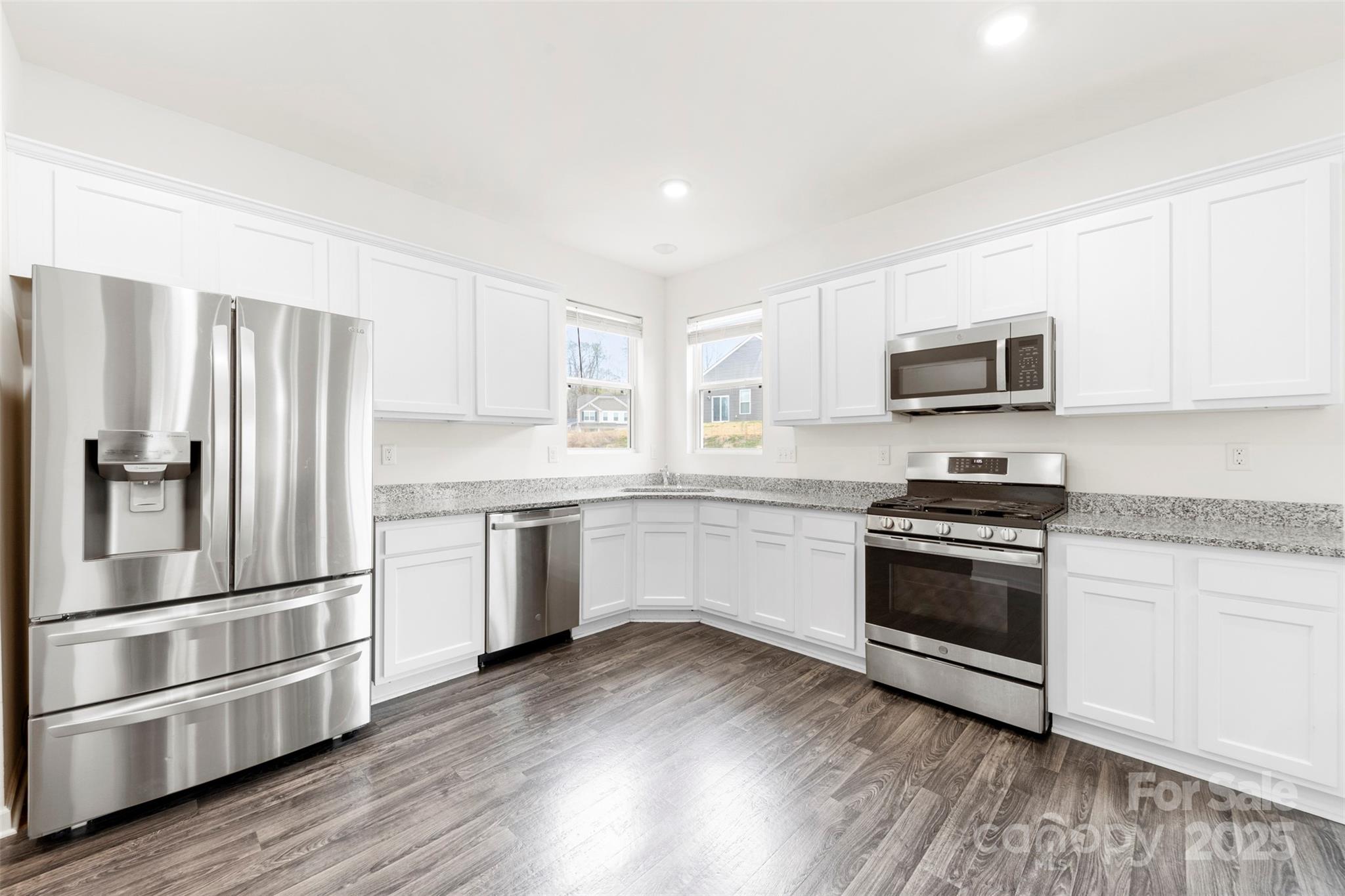 5108 Puclerton Drive Charlotte, NC 28215 - Photo 6 of 20