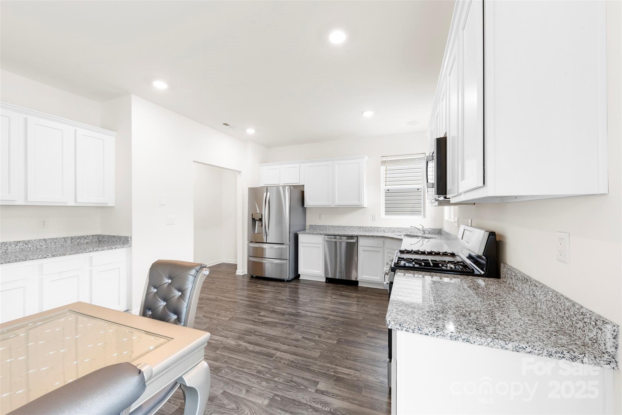 5108 Puclerton Drive Charlotte, NC 28215 - Photo 7 of 20