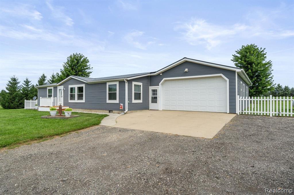 3939 Castle Road North Branch, MI 48461 - Photo 31 of 31