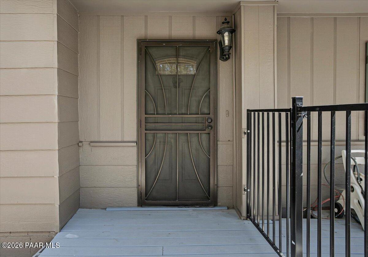 2521 West Copper Basin Road Prescott, AZ 86303 - Photo 2 of 30 02-Entrance