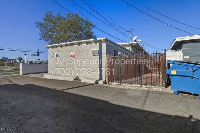 $900 | 1301 East Ogden Avenue, Unit E, Las Vegas, NV 89101